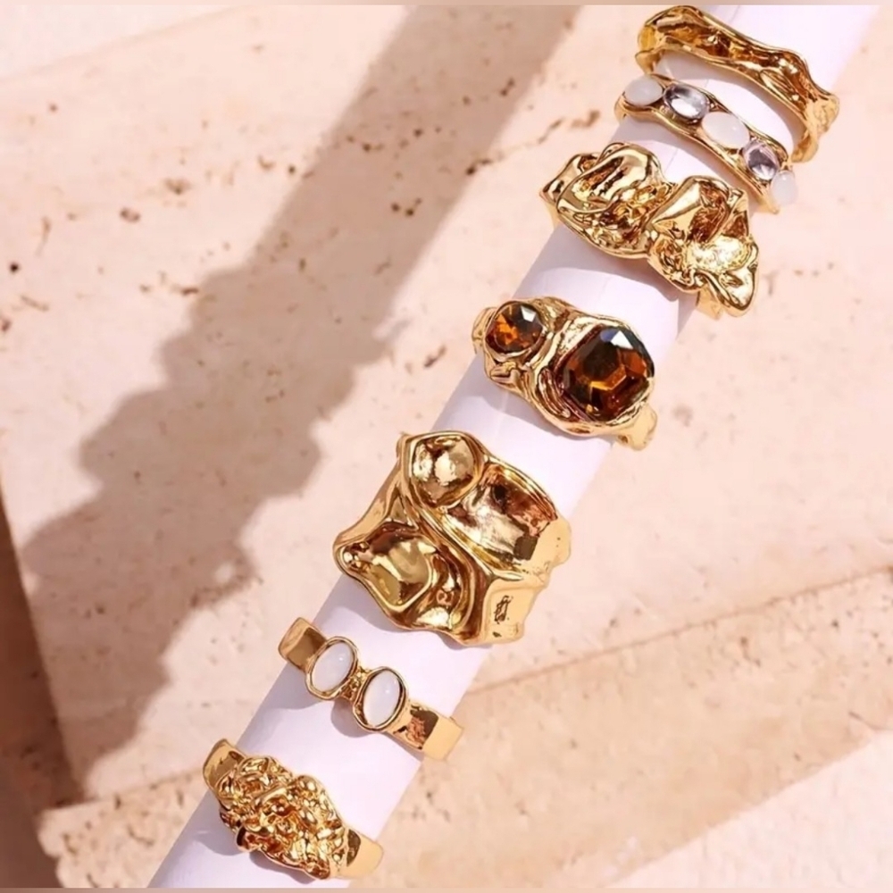 NEW Elegant Gold-Tone Stacking Ring Set  NIP!